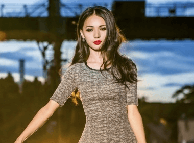 傷感女生心痛難過(guò)網(wǎng)名